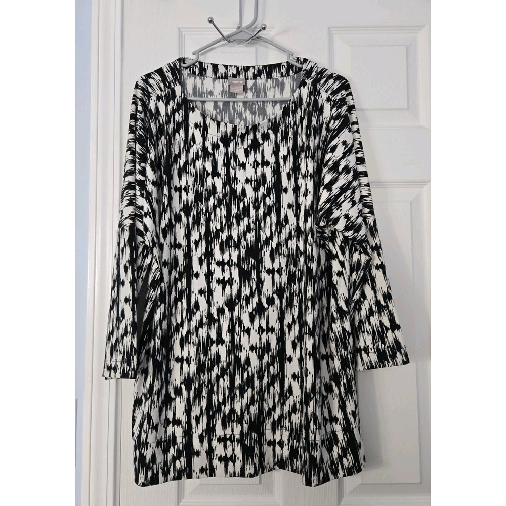 Chico's Travelers Size 3 Black White Geometric Print Tunic Top 3/4 Sleeve